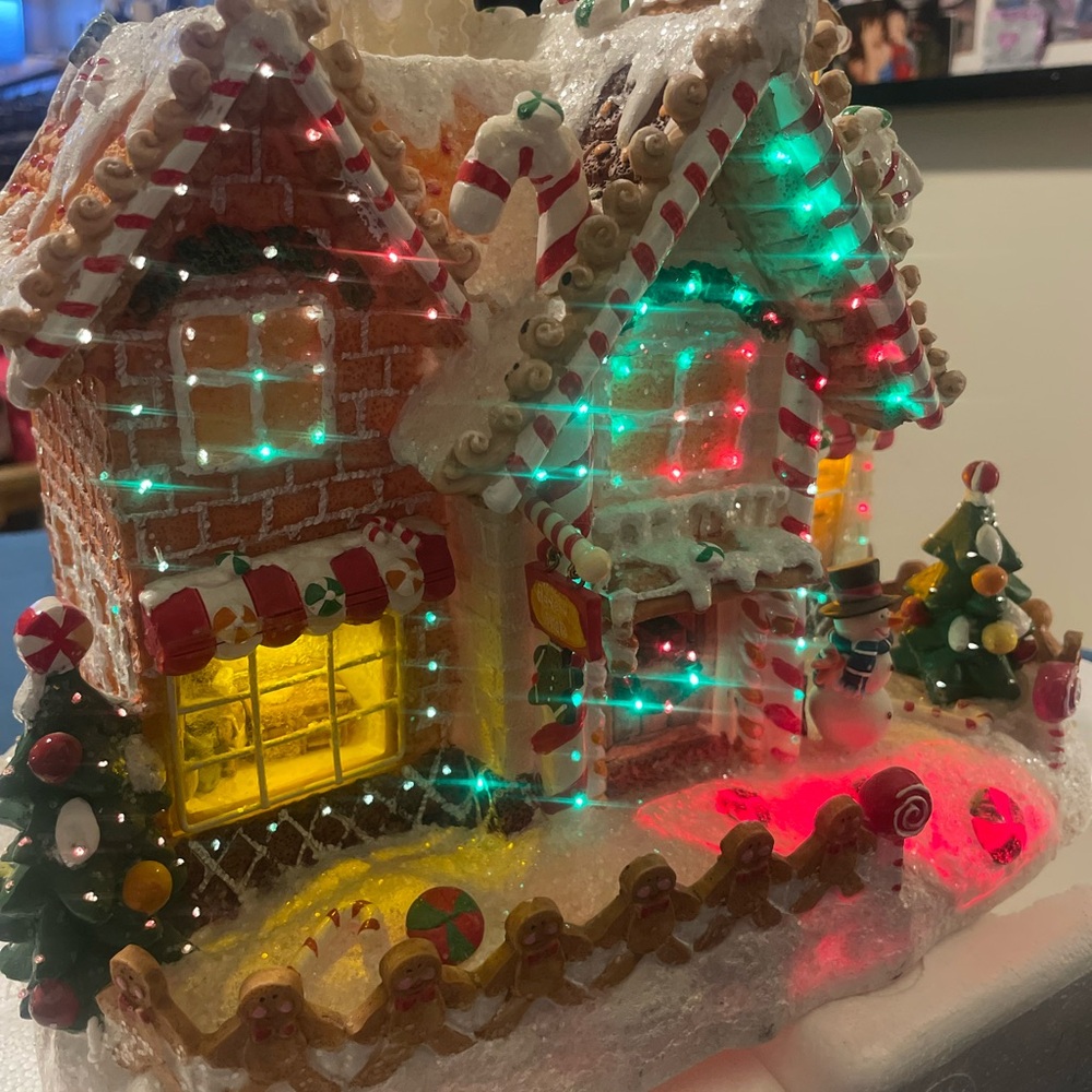 Festive Red and Green Holiday Decor Gingerbread House with Lights